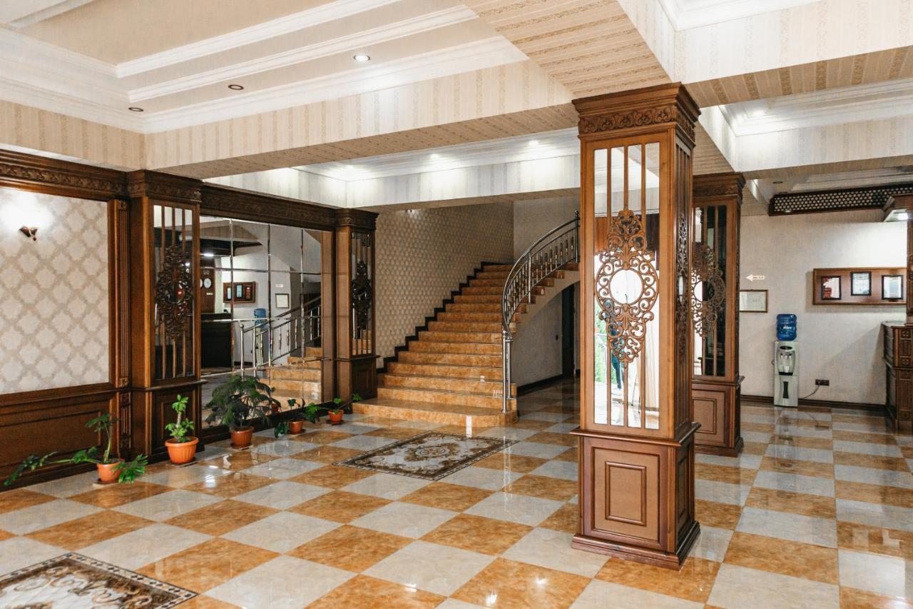 Buyuk Ipak Yo'Li Hotel Namangan 外观 照片