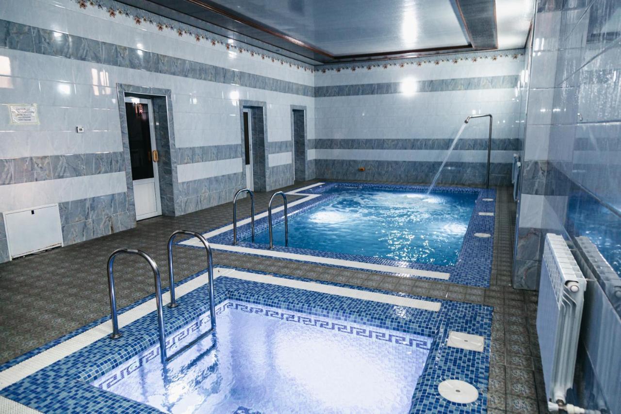 Buyuk Ipak Yo'Li Hotel Namangan 外观 照片