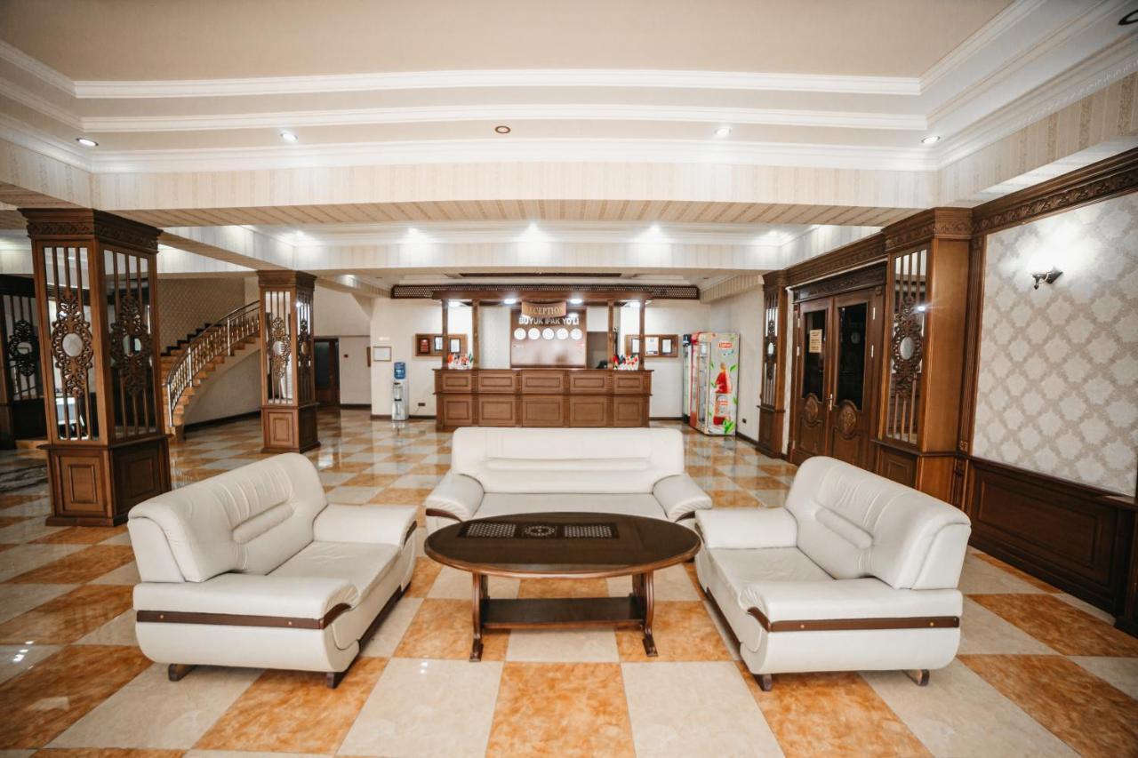 Buyuk Ipak Yo'Li Hotel Namangan 外观 照片