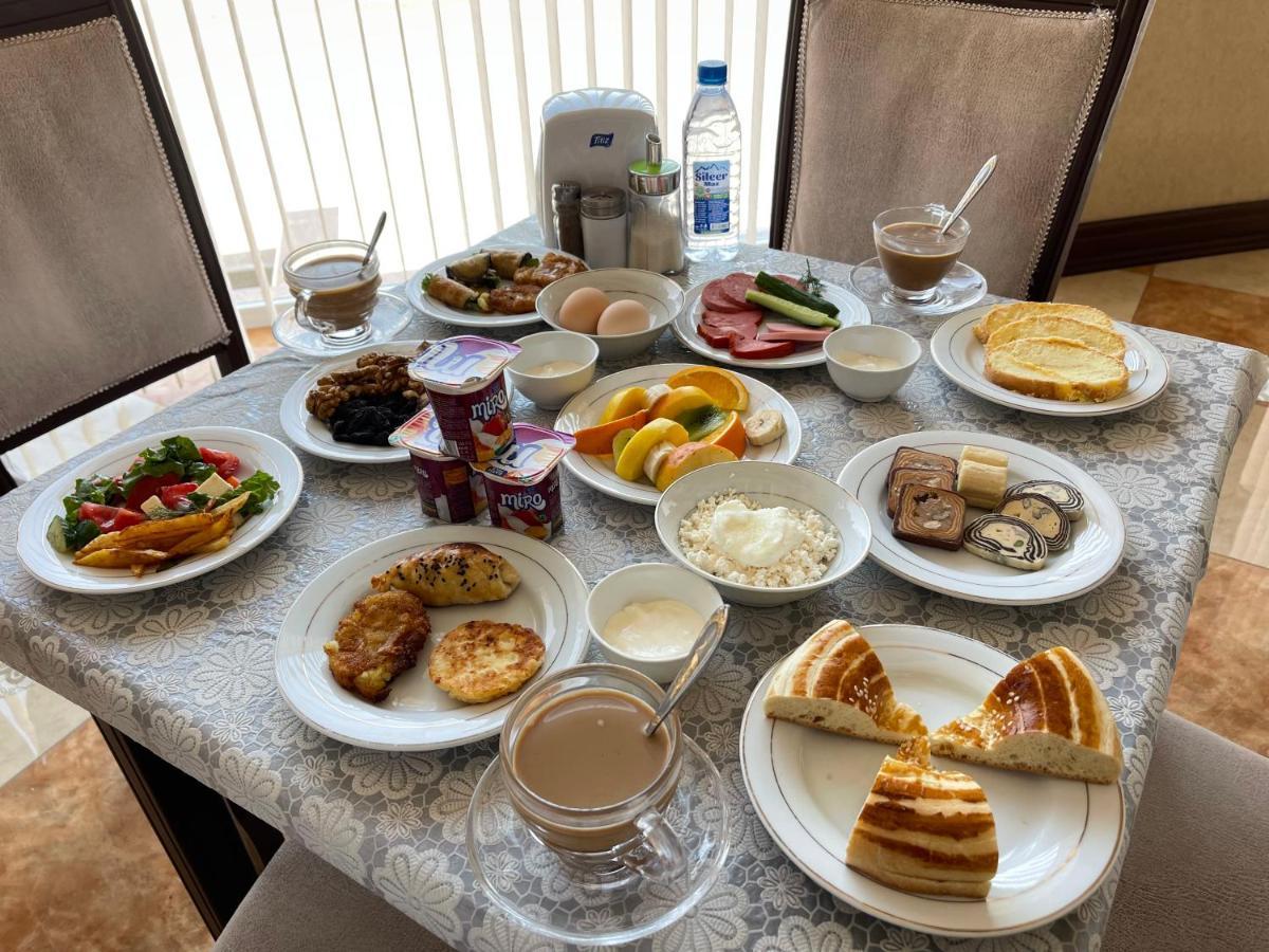Buyuk Ipak Yo'Li Hotel Namangan 外观 照片
