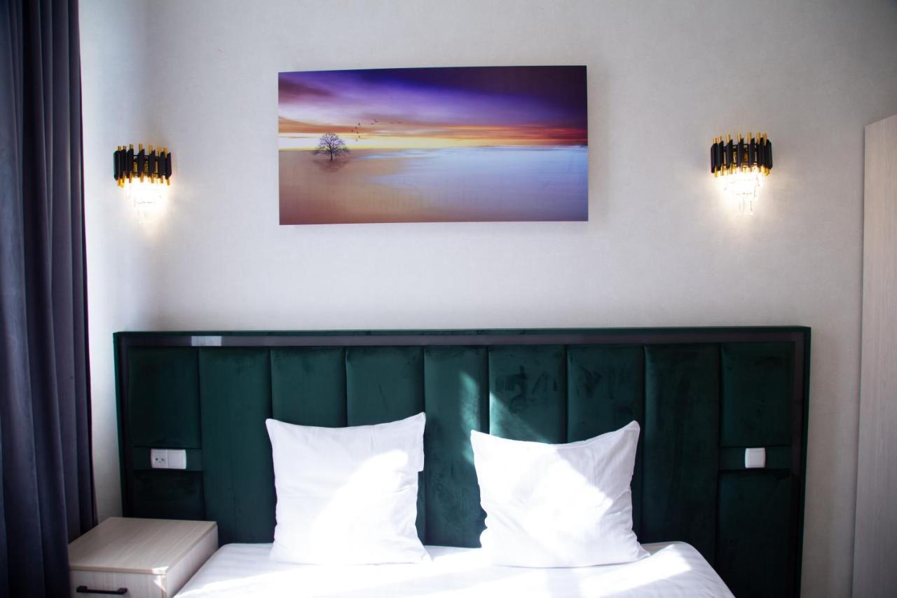 Buyuk Ipak Yo'Li Hotel Namangan 外观 照片