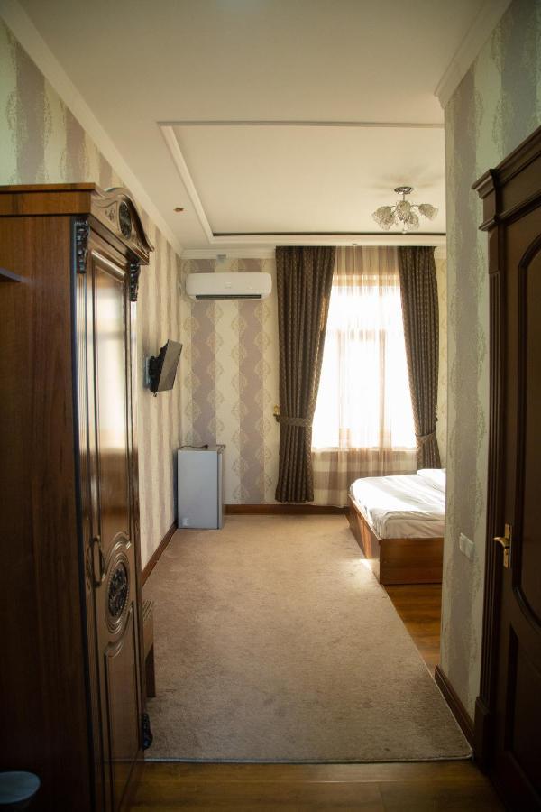 Buyuk Ipak Yo'Li Hotel Namangan 外观 照片
